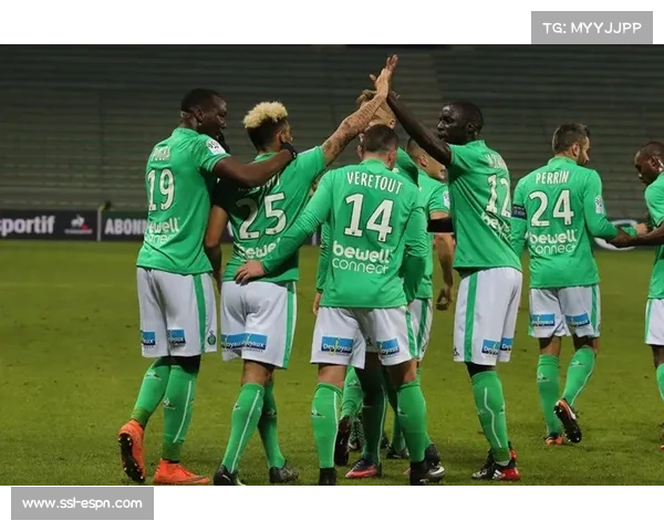 马赛客场疲软根源分析：防守漏洞与更衣室问题叠加影响